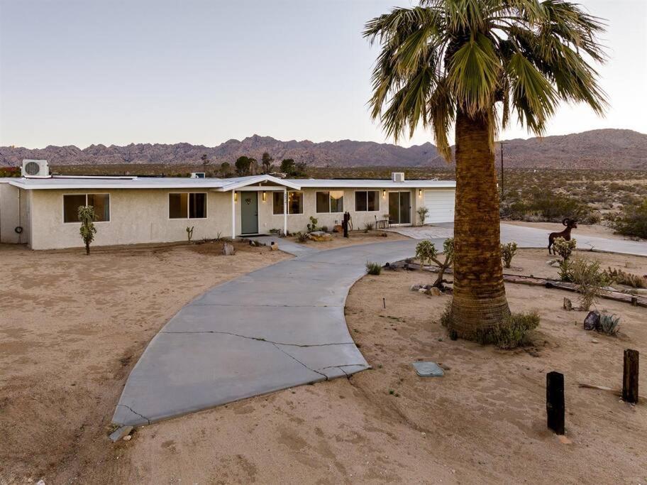 Bighorn Lodge: Experience A Desert Adventure Twentynine Palms Exterior photo